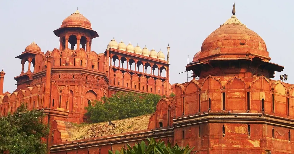 Red Fort Skip-the-Line E-Tickets & Guide with Delhi Transfers